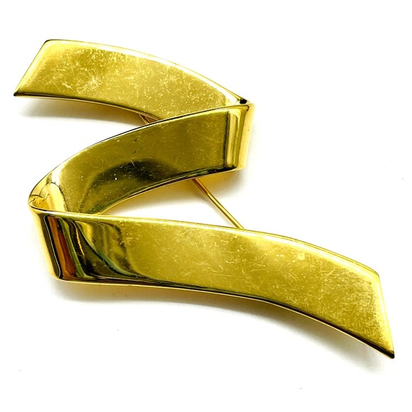 Monet Jewelry - Signed Monet Gold Tone Brooch Pin Vintage Abstract Ribbon Modernist Statement